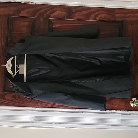 Athleta Rain Coat - Picture 5 of 8